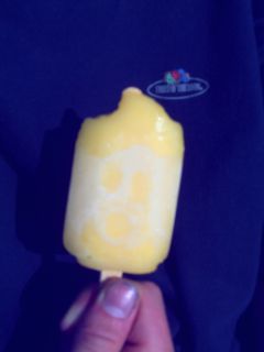 Eis am Stiel, mit reingeschmolzenem smiley