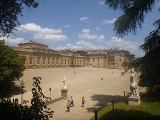 Palazzo Pitti von hinten