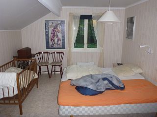 Schlafzimmer 1